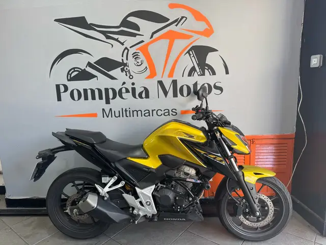 Carro Honda CB 300F Twister 2023 (ABS)