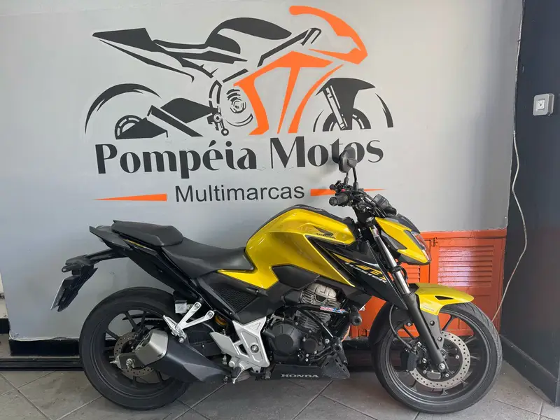Honda CB 300F Twister (ABS)