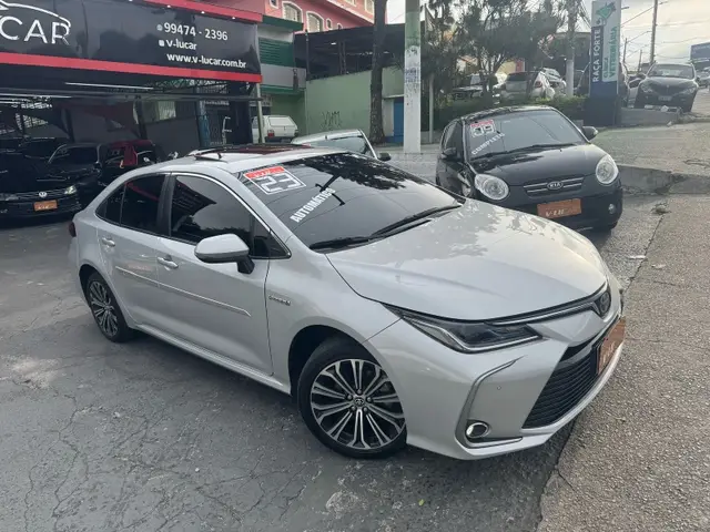 Carro Toyota Corolla 2023 Altis Hybrid Premium 1.8 Flex