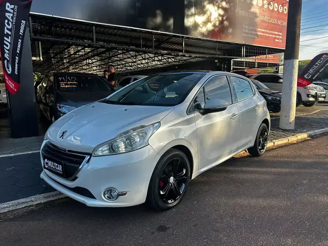 Carro Peugeot 208 2015 Griffe  1.6 16V (Flex) (Aut)