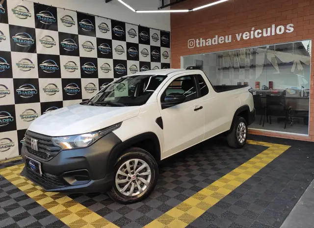 Carro Fiat Strada 2023 Endurance 1.4 Cabine Plus (Flex)