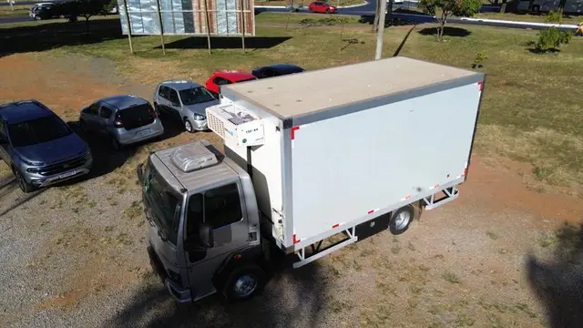 Carro Ford Cargo 816 2015 816