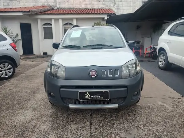 Carro Fiat Uno 2012 Way 1.4 8V (Flex) 4p