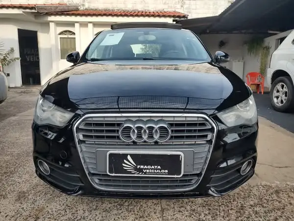 Carro Audi A1 2011 1.4 TFSI Attraction S Tronic