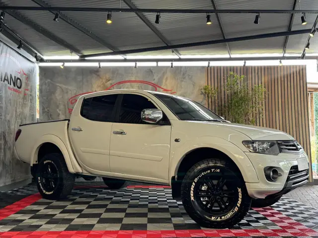 Carro Mitsubishi L200 2015 Triton HPE 3.2 CD TB Int.Diesel Aut