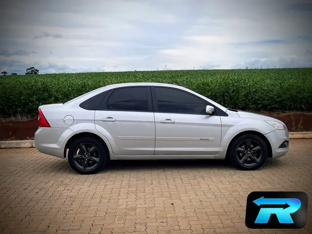 Carro Ford Focus Sedan 2012 GLX 2.0 16V (Flex)