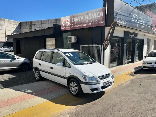 Carro Chevrolet Zafira 2011 Expression 2.0 (Flex) (Aut)