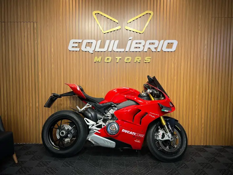 Ducati Panigale V4 S