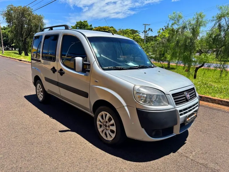 Fiat Doblò Attractive 1.4 8V (Flex)