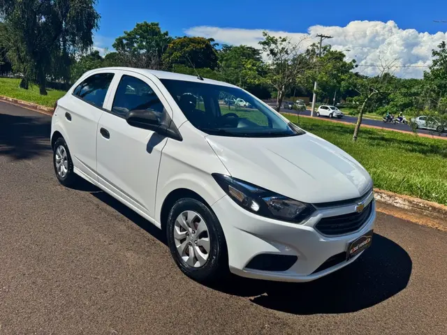 Carro Chevrolet Onix 2020 1.0 (Flex)