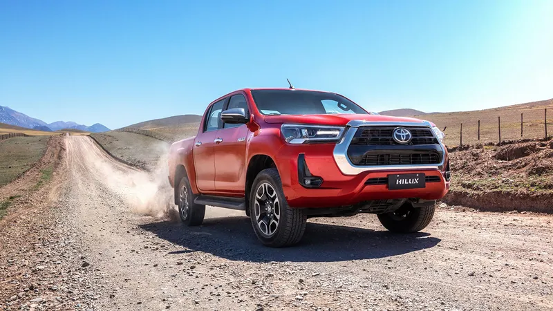 Nova Toyota Hilux acelera mais forte que Amarok, S10 e Ranger? Veja números