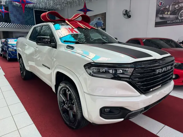 Carro RAM Rampage 2025 R/T 2.0 Turbo