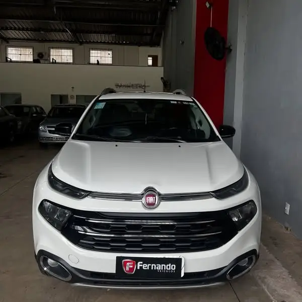 Carro Fiat Toro 2018 Freedom 2.0 diesel MT6 4x4