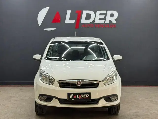 Carro Fiat Grand Siena 2015 Essence 1.6 16V (Flex)