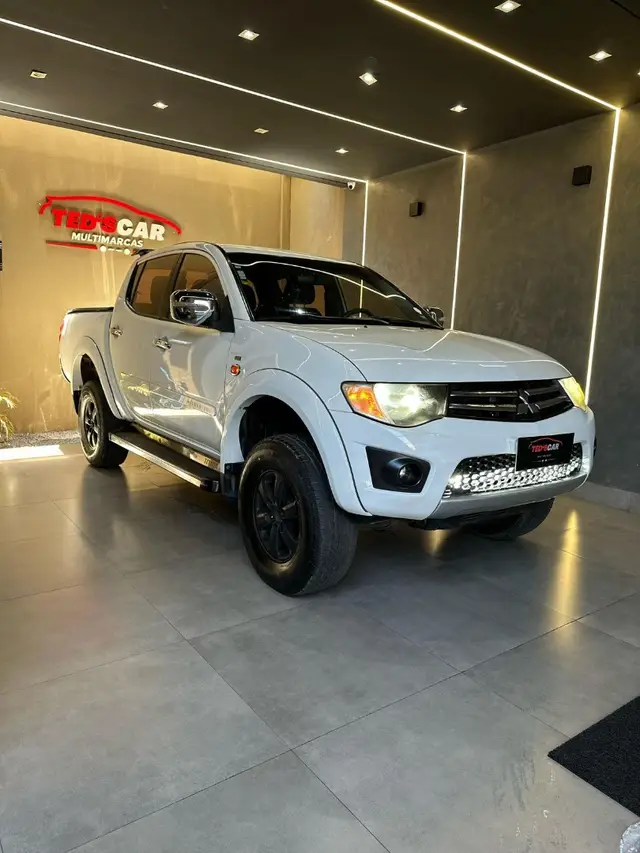 Carro Mitsubishi L200 Triton Sport 2014 2.4 HLS (Flex)