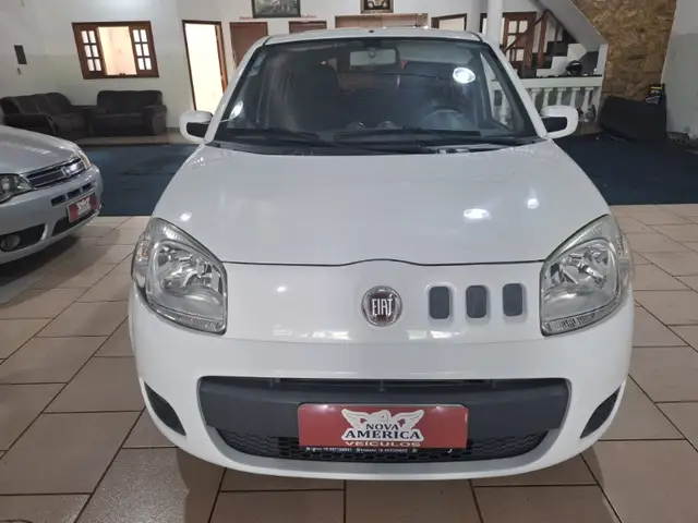 Carro Fiat Uno 2013 ECONOMY Celeb. 1.4 EVO F. Flex 8V 4p