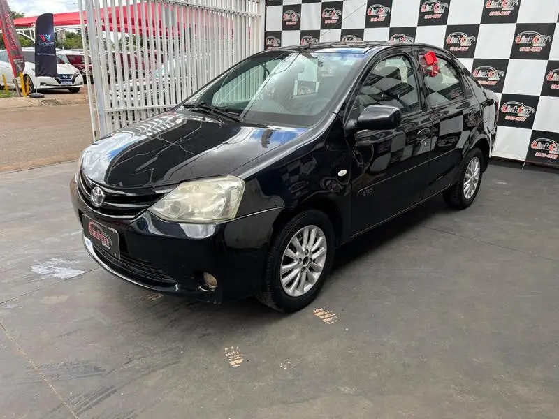 Toyota Etios XLS 1.5 (Flex)