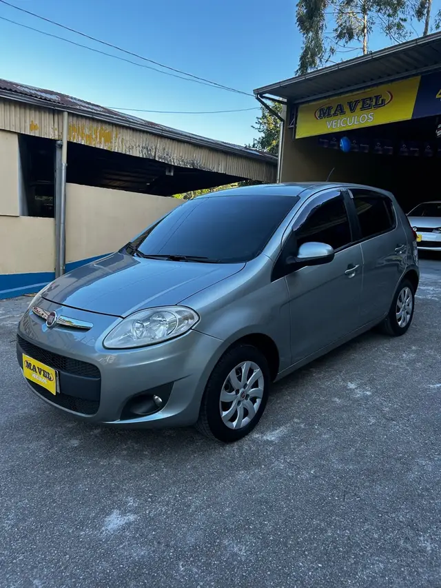 Carro Fiat Palio 2015 Attractive 1.4 Evo (Flex)