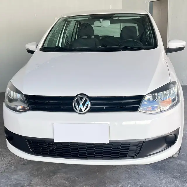 Carro Volkswagen Fox 2014 1.0 TEC (Flex) 4p