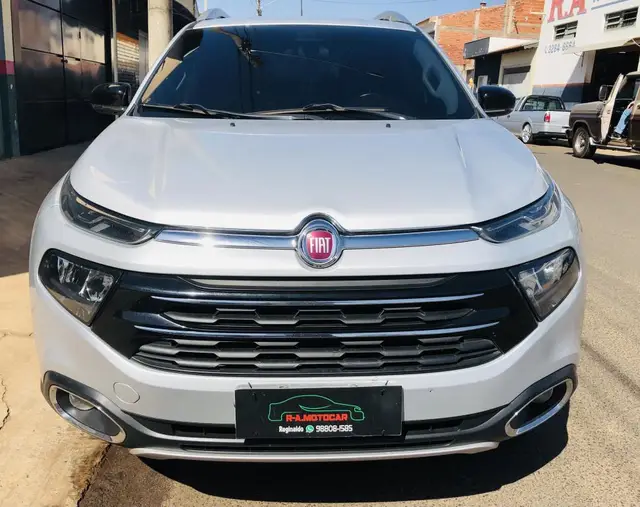 Carro Fiat Toro 2017 Volcano 2.0 diesel AT9 4x4