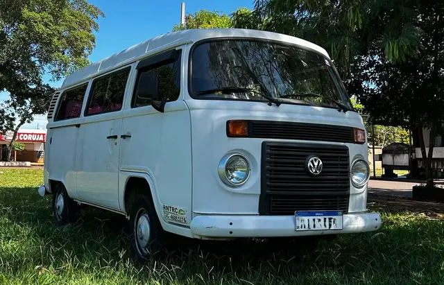 Carro Volkswagen Kombi Furgão 2011 Kombi Furgao 1.4 (Flex)