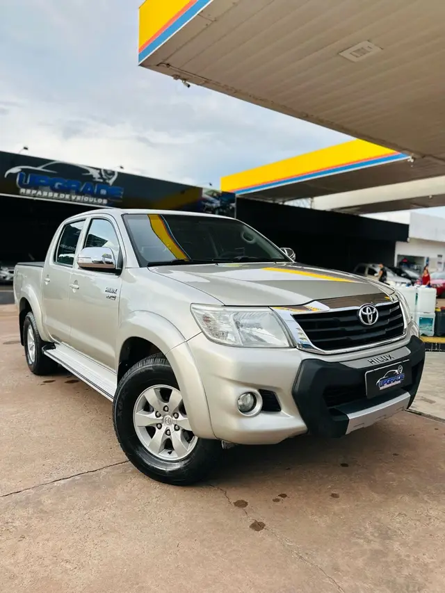 Carro Toyota Hilux Cabine Dupla 2015 Hilux 2.7 SRV CD 4x4 (Flex) (Aut)