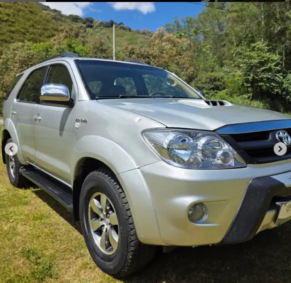 Carro Toyota Hilux SW4 2007 SRV 4x4 3.0 Turbo  (aut)
