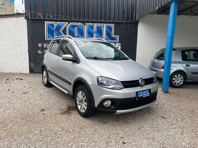 Carro Volkswagen CrossFox 2013 I-Motion 1.6 VHT (Flex)