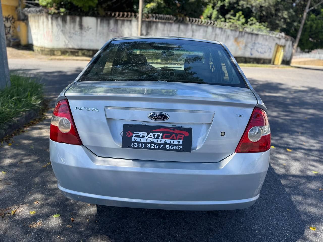 Ford Fiesta Sedan