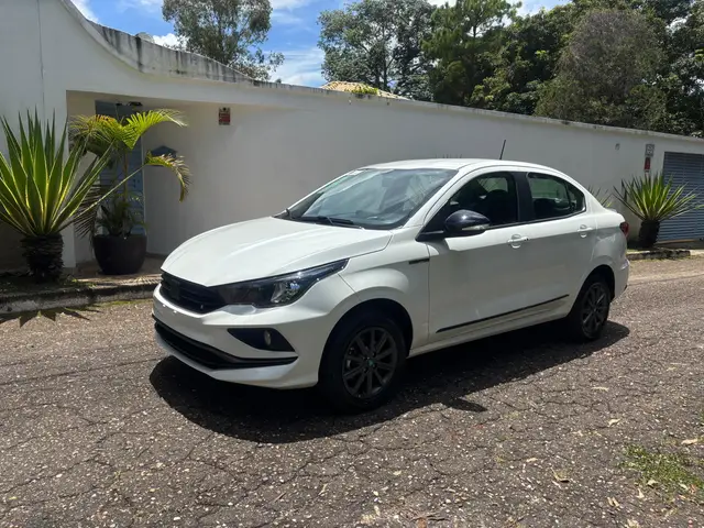 Carro Fiat Cronos 2025 Drive S-Design 1.3
