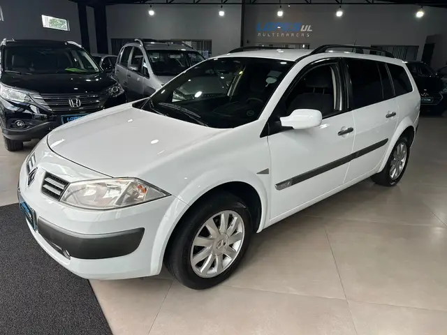 Carro Renault Megane Grand Tour 2012 Mégane Grand Tour Dynamique 1.6 16V (flex)