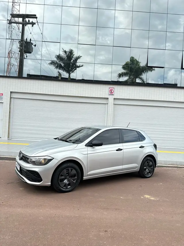 Carro Volkswagen Polo 2023 Track 1.0 Flex 12V 5p