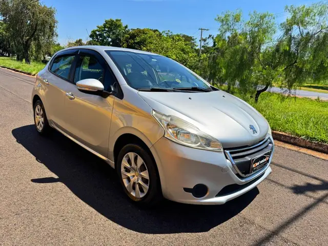 Carro Peugeot 208 2014 Active 1.5 8V (Flex)