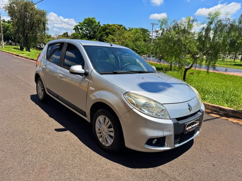 Renault Sandero Privilege 1.6 16V (Flex)(aut)