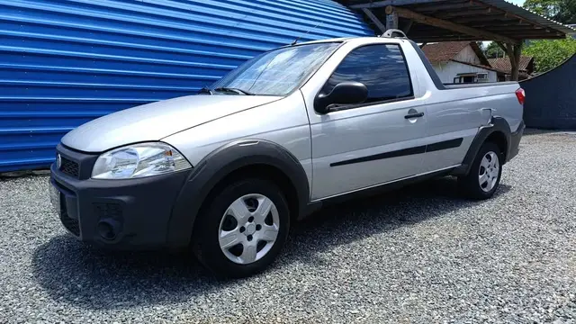 Carro Fiat Strada 2015 Working 1.4 (Flex)
