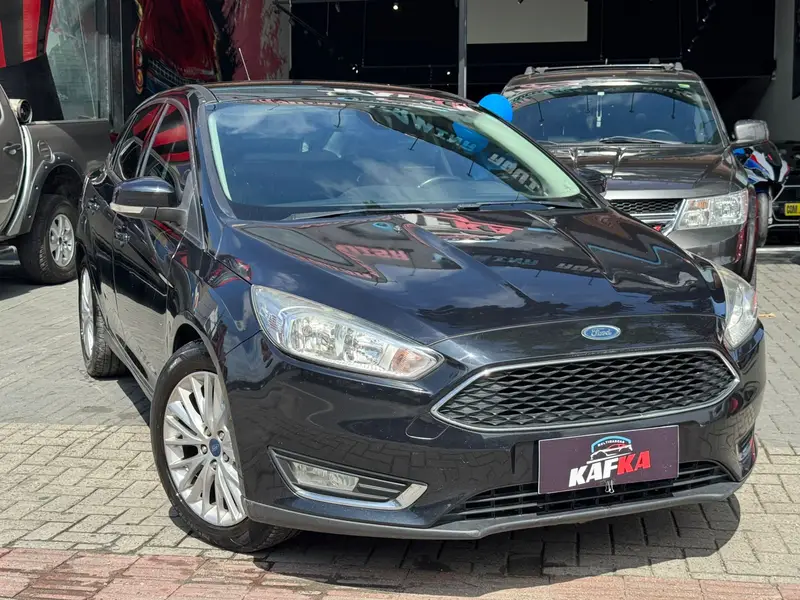 Ford Focus Sedan SE Plus 2.0 PowerShift