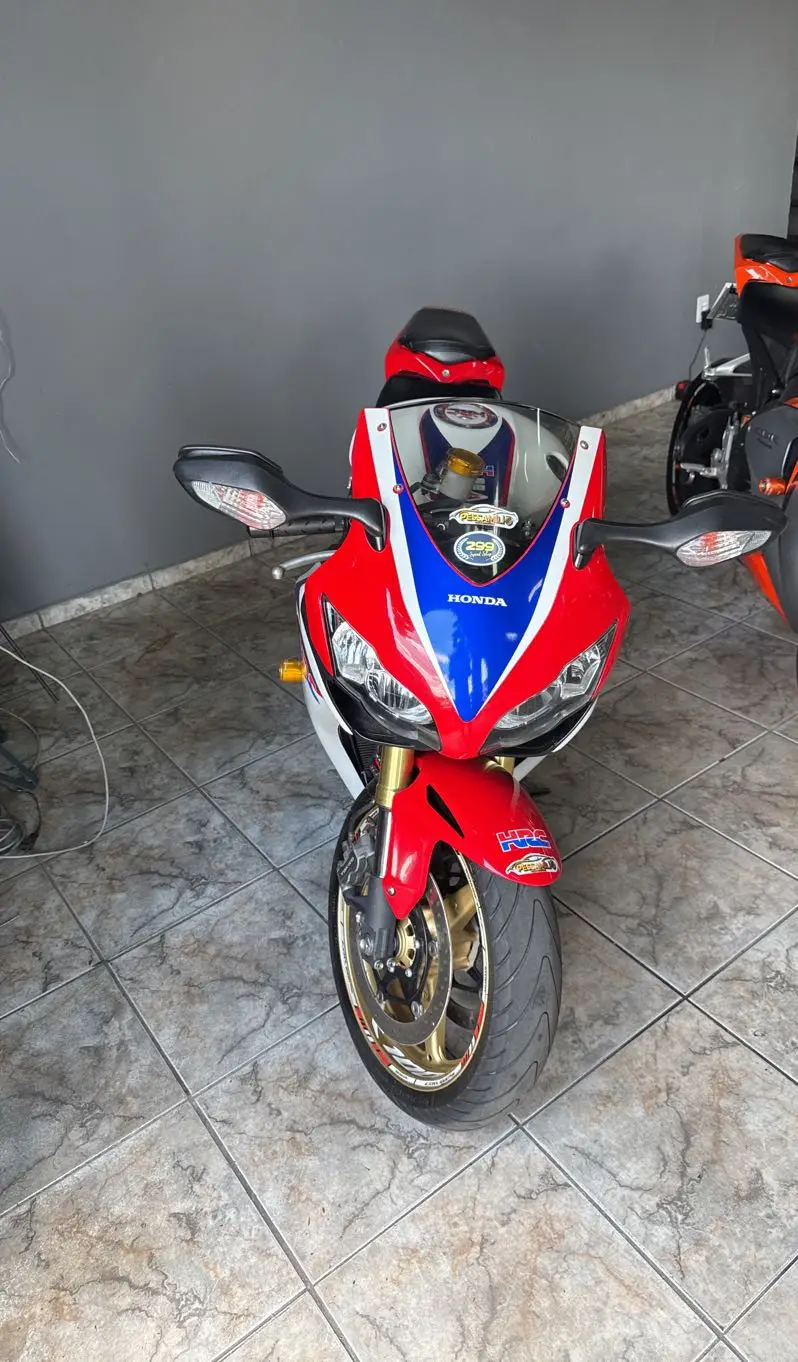 Honda CBR 1000RR Fireblade (ABS)