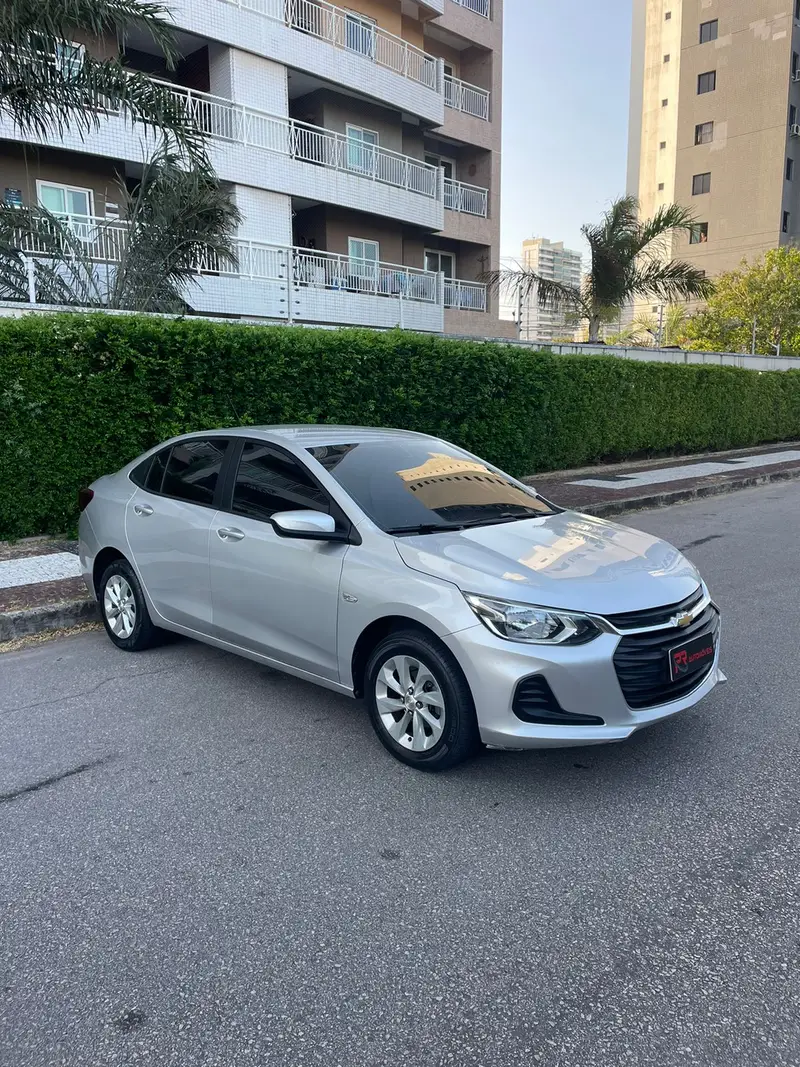 Chevrolet Onix Plus 1.0 LT (Flex)