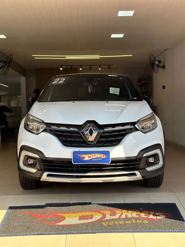 Carro Renault Captur 2022 Iconic 1.3 Turbo CVT