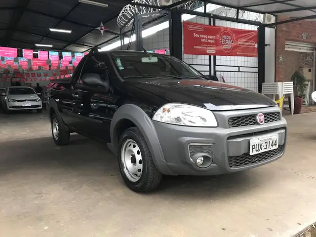 Carro Fiat Strada 2015 Working 1.4 (Flex)