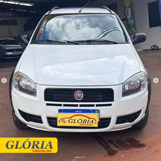 Carro Fiat Strada 2014 Trekking 1.6 16V (Flex) (Cabine Dupla)