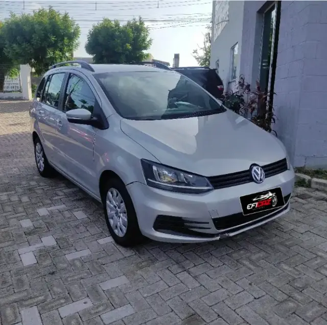 Carro Volkswagen SpaceFox 2018 1.6 MSI Comfortline (Flex)