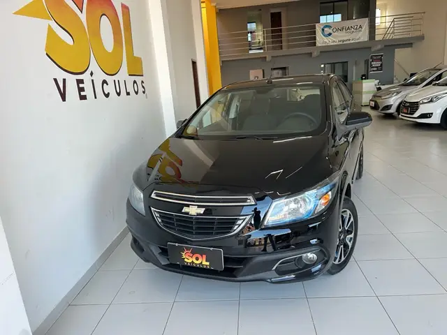 Carro Chevrolet Onix 2015 1.4 LT SPE/4