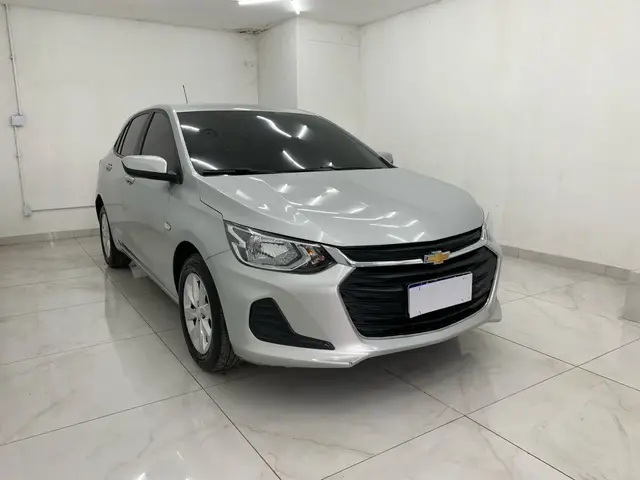 Carro Chevrolet Onix 2023 LT 1.0