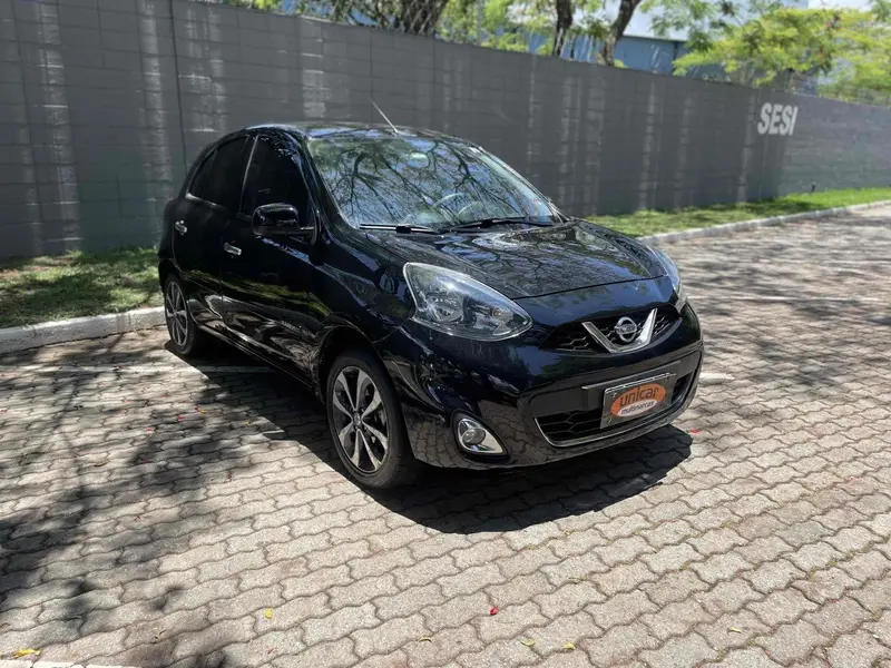 Nissan March 1.6 16V SL (Flex)