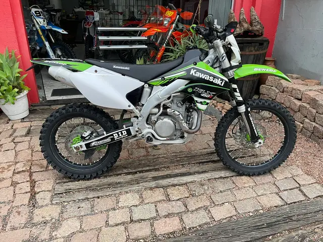 Carro Kawasaki KLX 2015 450R