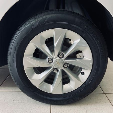 Onix LT 1.0