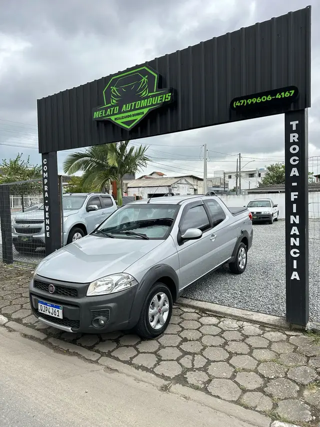 Carro Fiat Strada 2019 1.4 CD Freedom