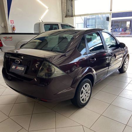 Fiesta Sedan 1.6 (Flex)