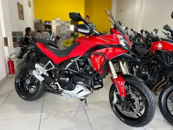 Carro Ducati Multistrada 2015 1200